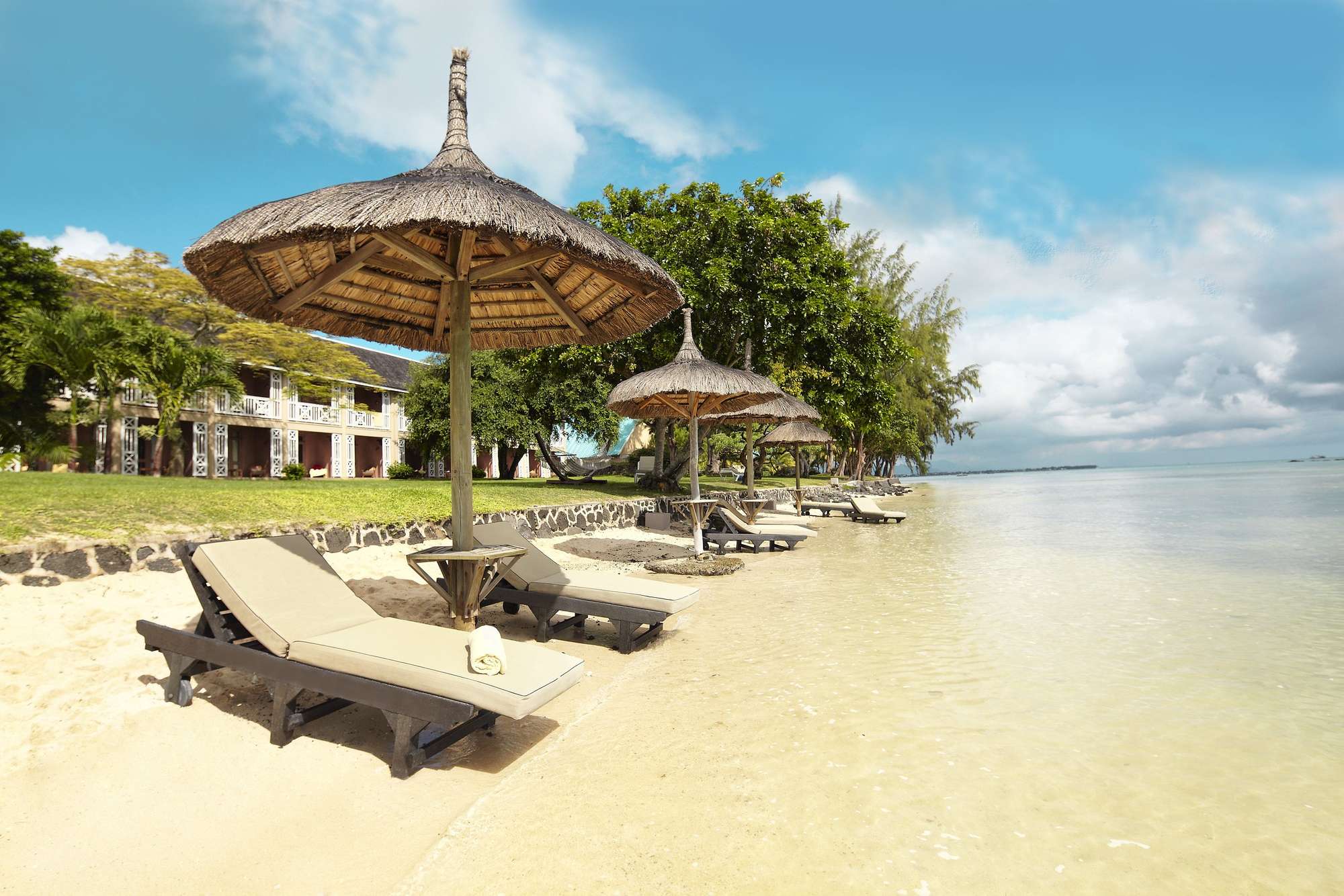 https _ns.clubmed.com_dream_RESORTS_3T___4T_Asie_et_Ocean_indien_La_Pointe_aux_Canonniers_47398-1ng0siuasi-swhr